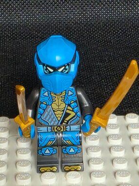 Lego Ninjago Dragons Rising Minifigure 71841 Jay With Two Gold Katanas